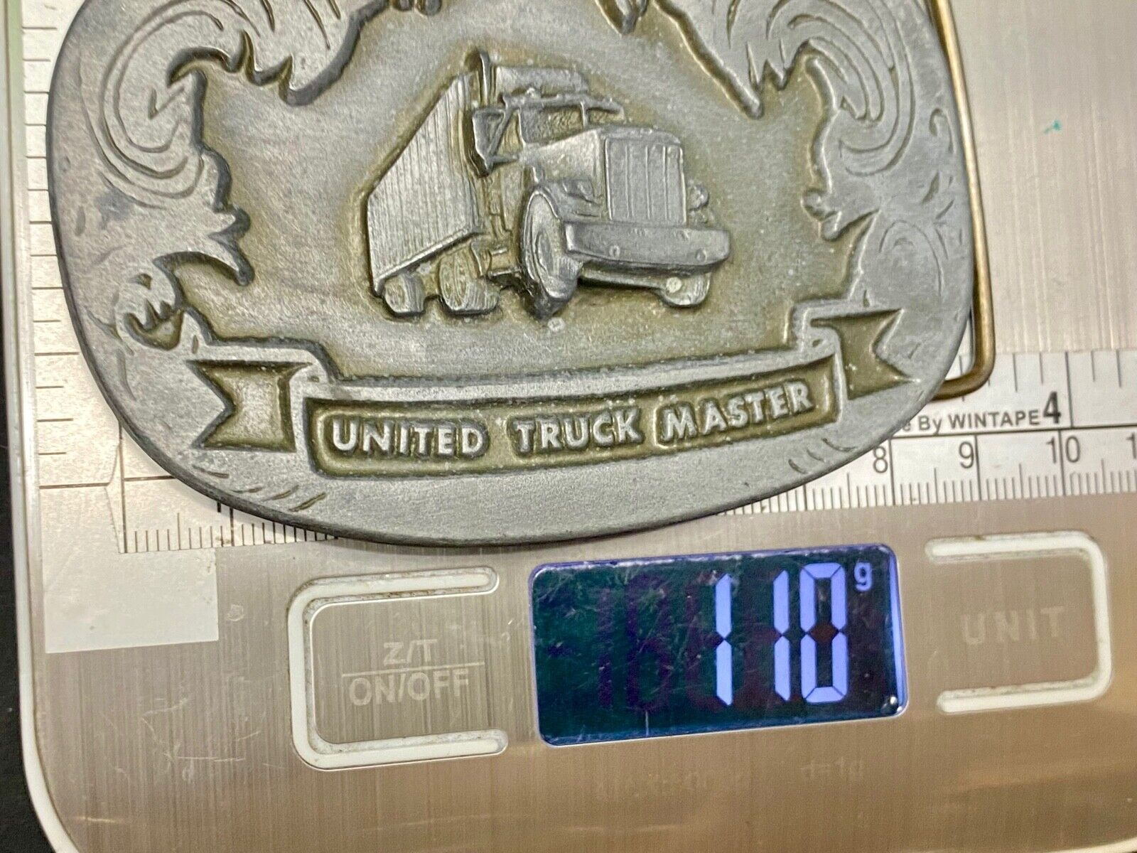 United Truck Master - Vintage Trucker Semi Drivers Big Rig Belt Buckle