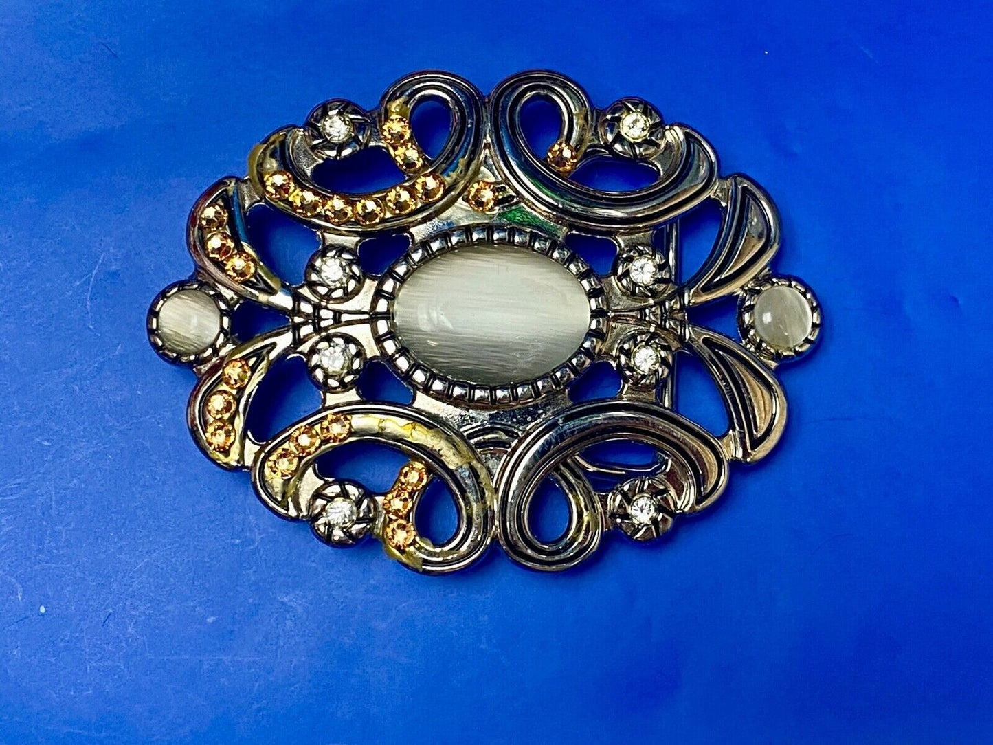 Unique See Though Rhinestone Accented Victorian Style Centerpiece Belt Buckle