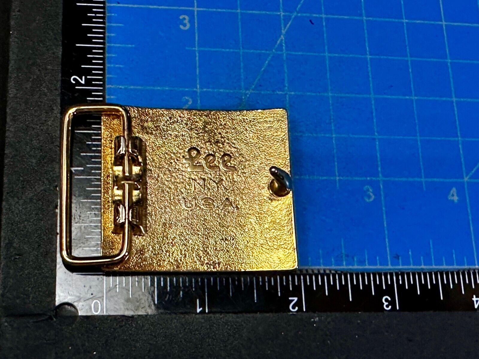 Two Tennis Racquet Sports Gold & Black Tone Belt Buckle by Lee N.Y USA