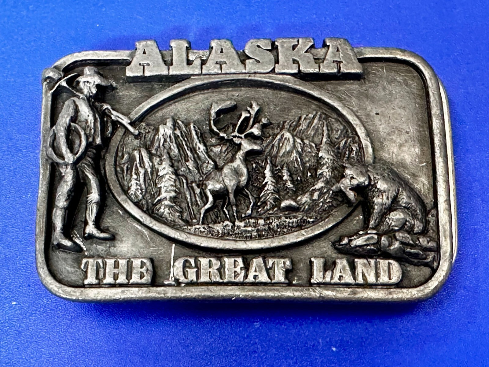Alaska State The Great Land Last Frontier Wildlife Scene Siskiyou Belt Buckle