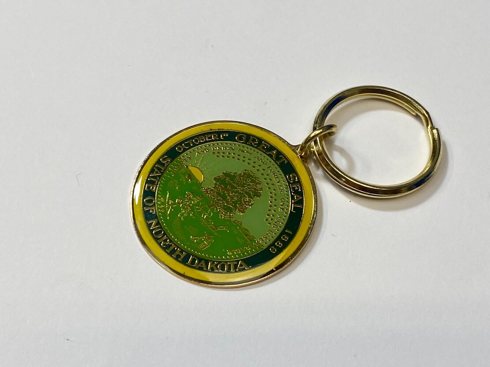 The Great State Seal of North  Dakota Souvenir Keychain - Key Ring Chain