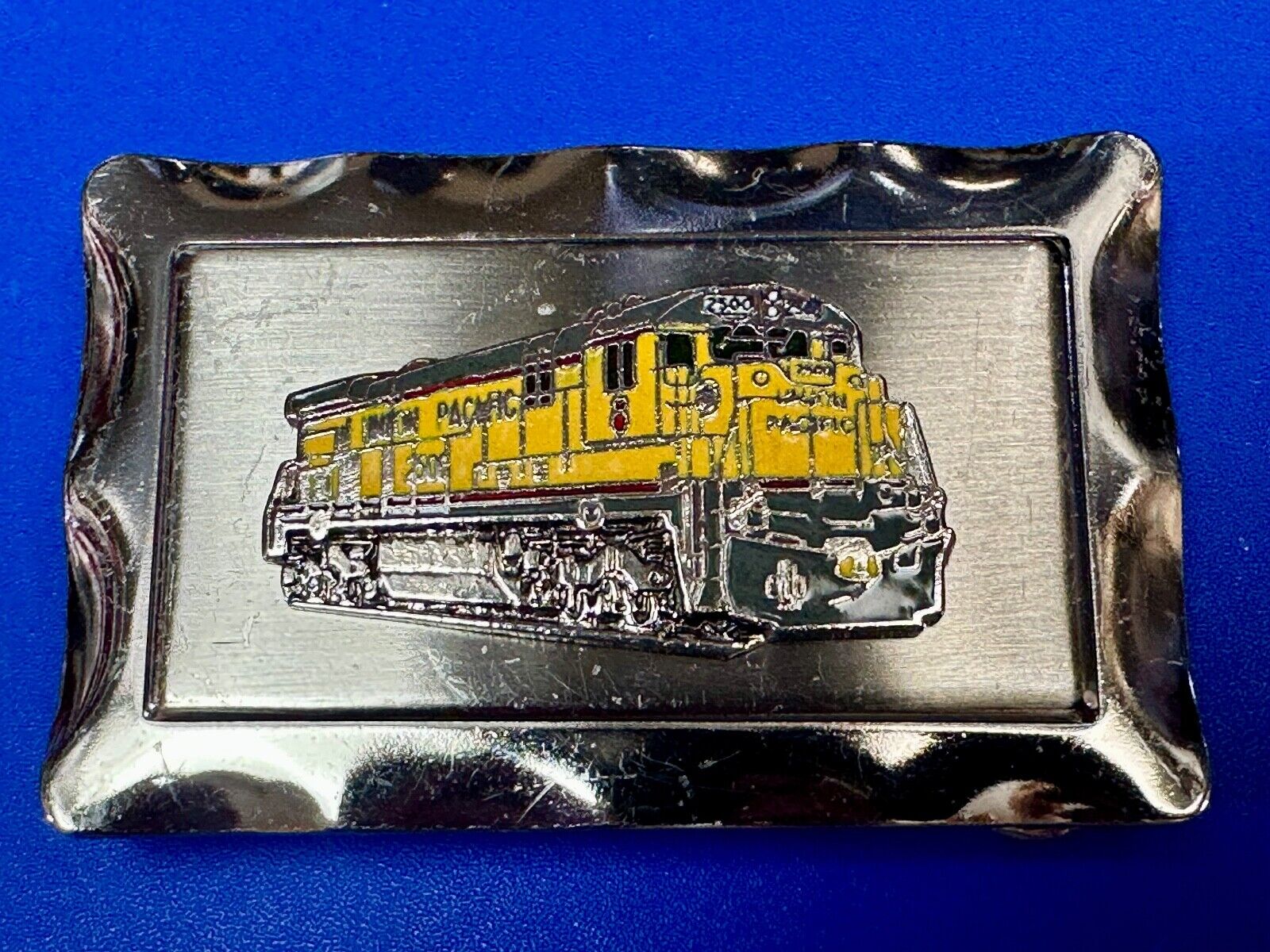 Union Pacific Yellow Train Rail Road Steam Engine silver tone vtg.  belt buckle