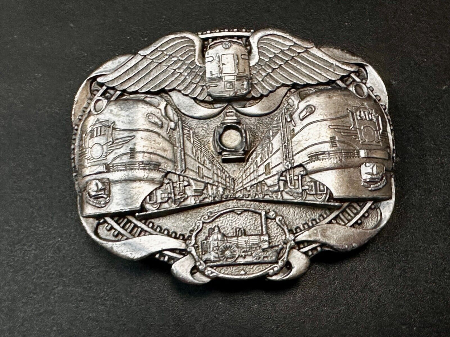 Two Train Engine Side by Side  RailRoad RR  1990's L-900 Bergamot Belt Buckle