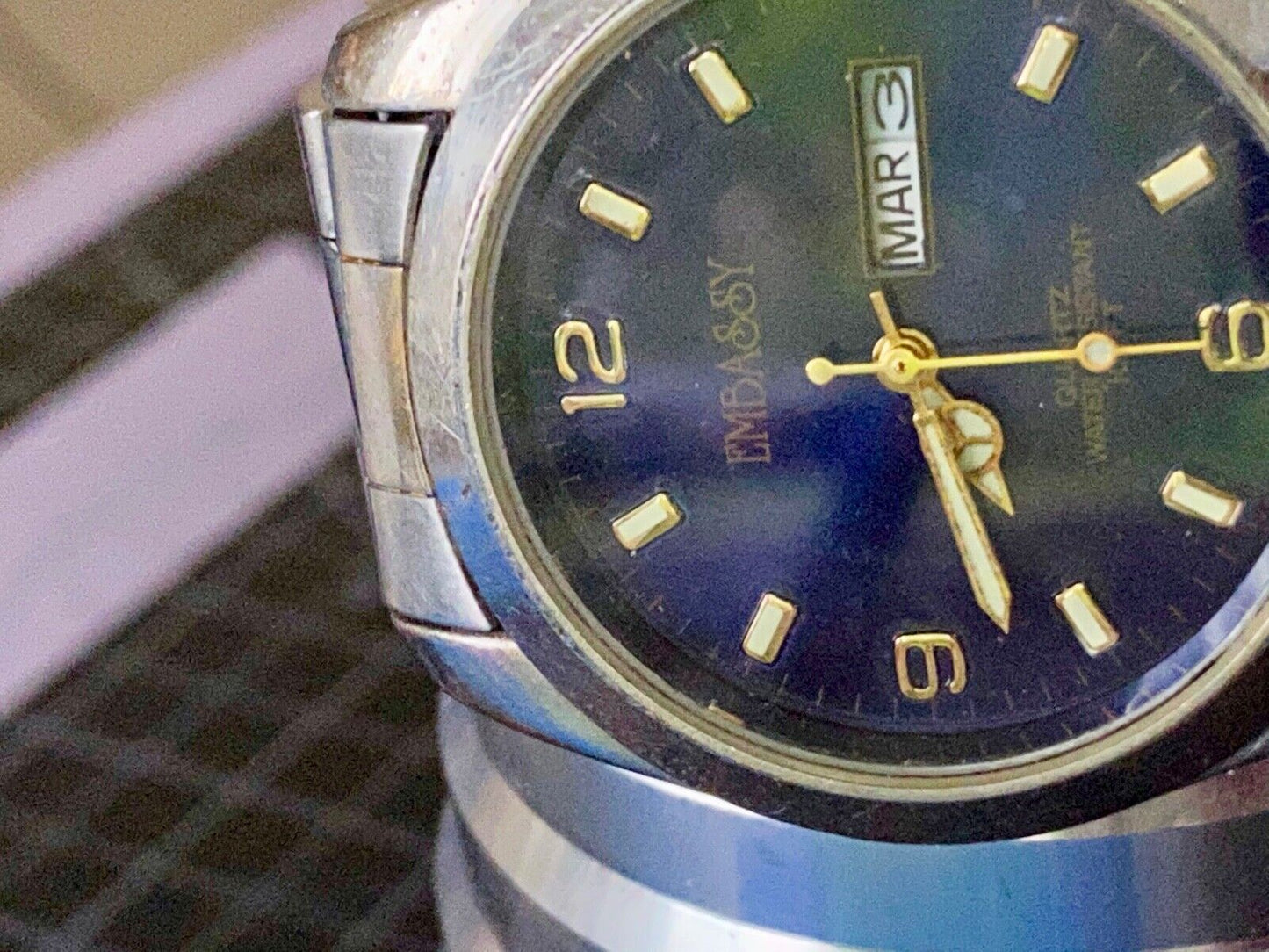 Vintage EMBASSY M8S512 WATCH with Day Date - fresh battery 