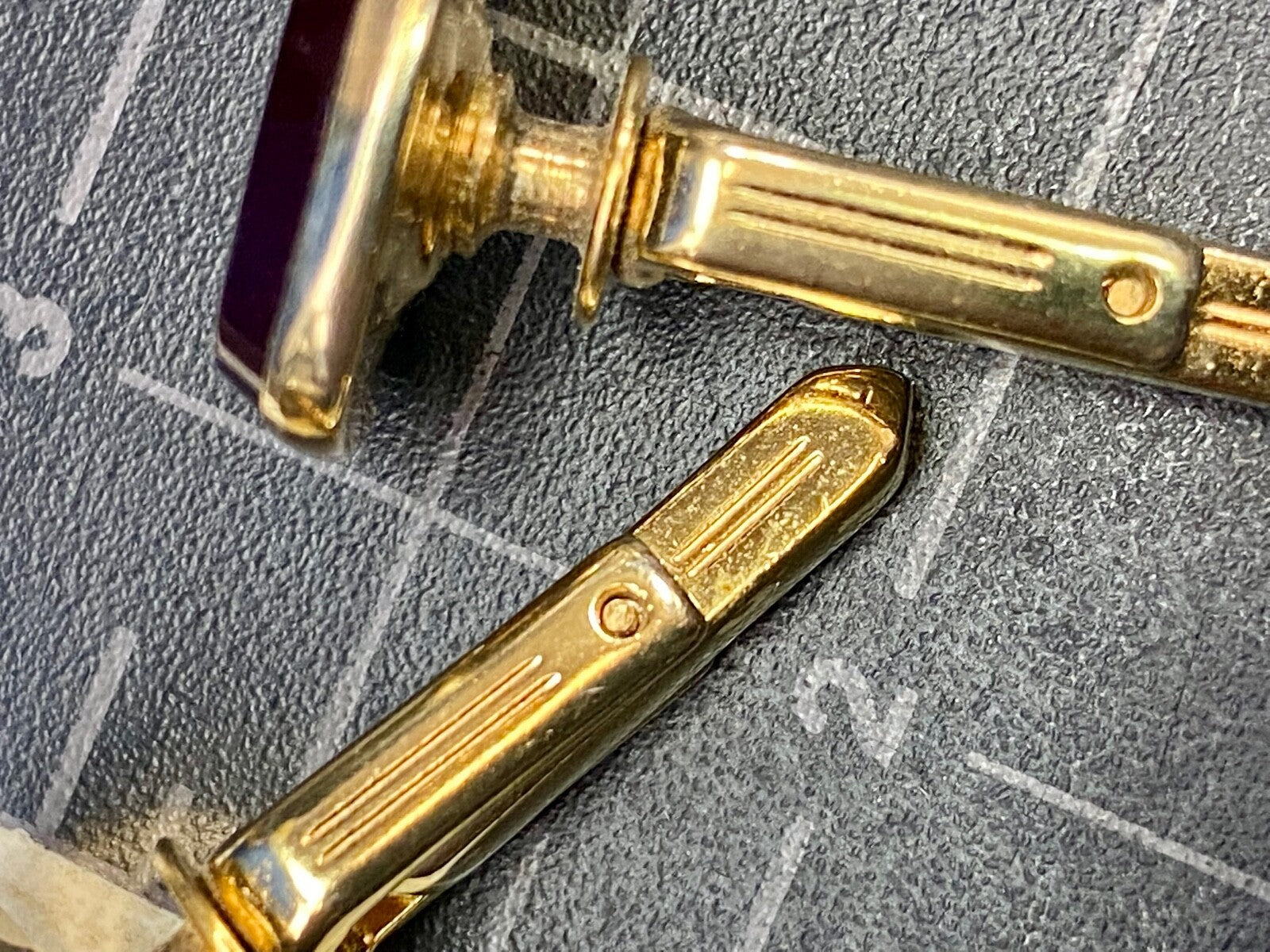 Vintage Hickok Large Pair Of Gold Tone - Black Face Cufflinks In Case 
