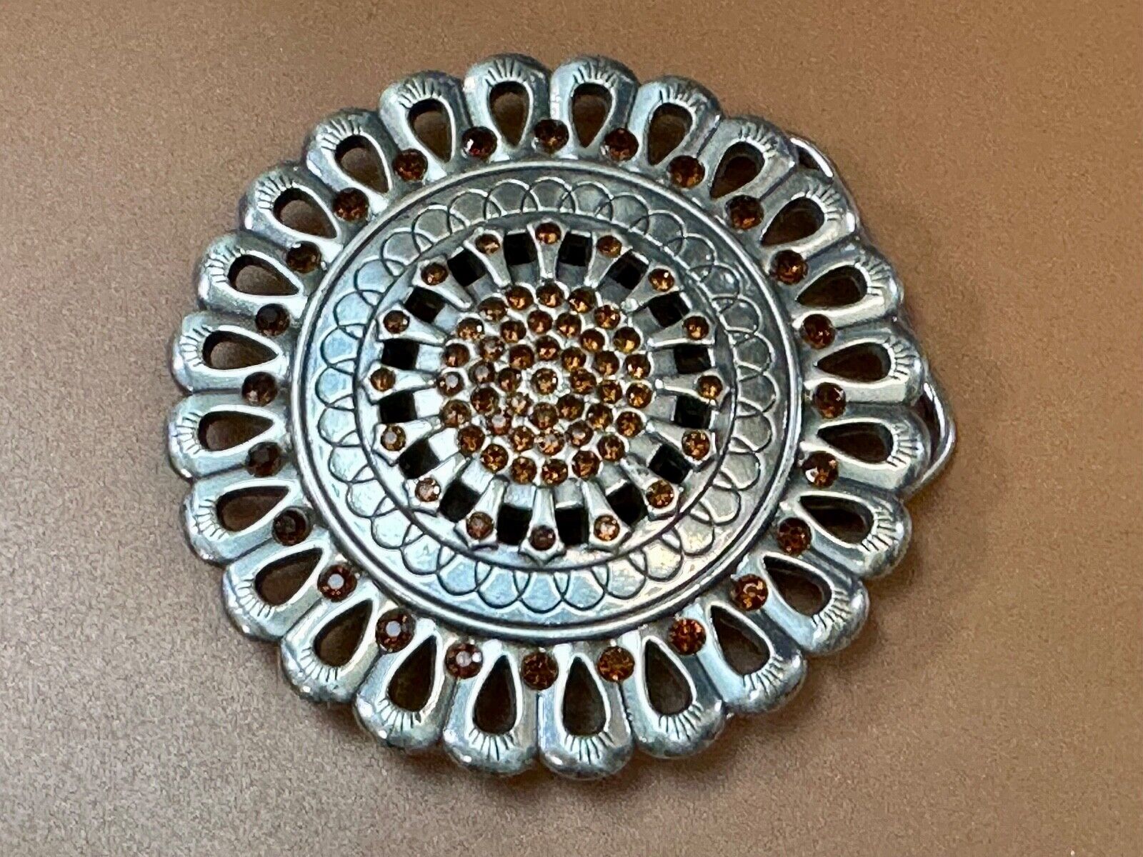 Vintage Flower shaped silver tone red rhinestone accented belt buckle