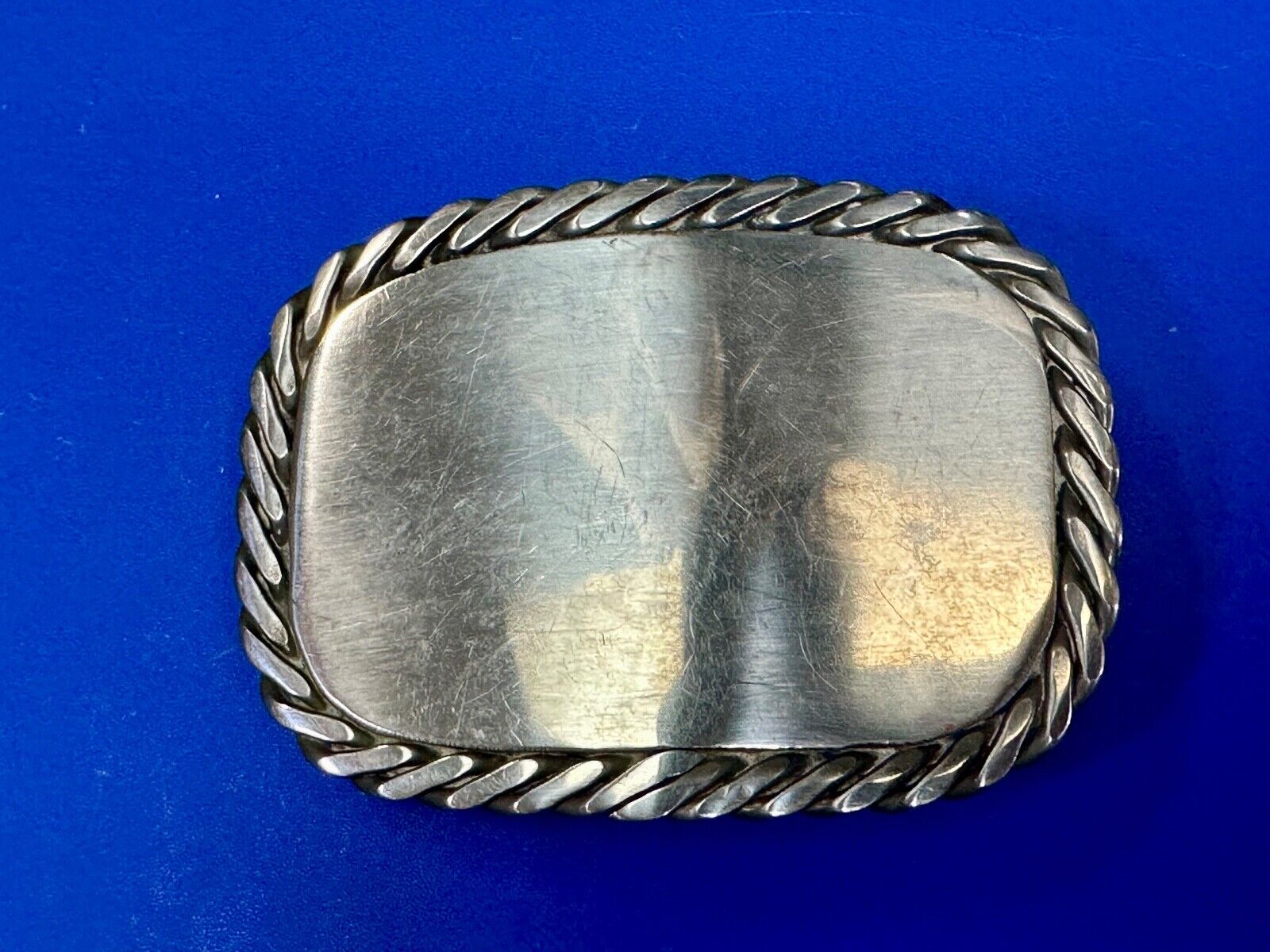 Artisan silver color belt buckle for craft project / wear - Thick rope boarder