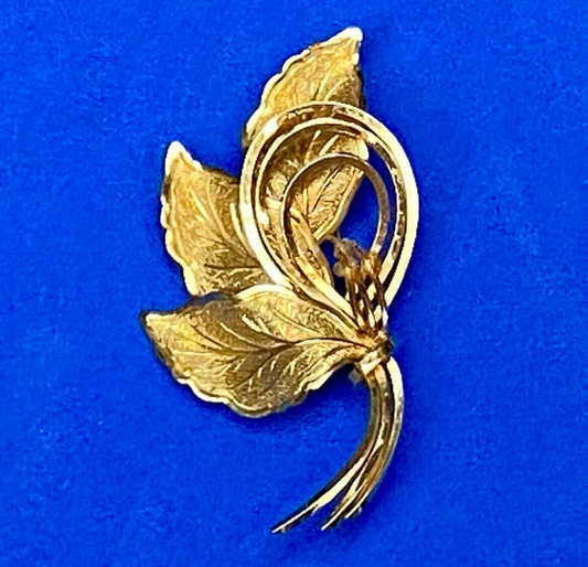 Vintage Etched Three Leaf Jewelry Gold Tone Brooch Pin Signed Turin?