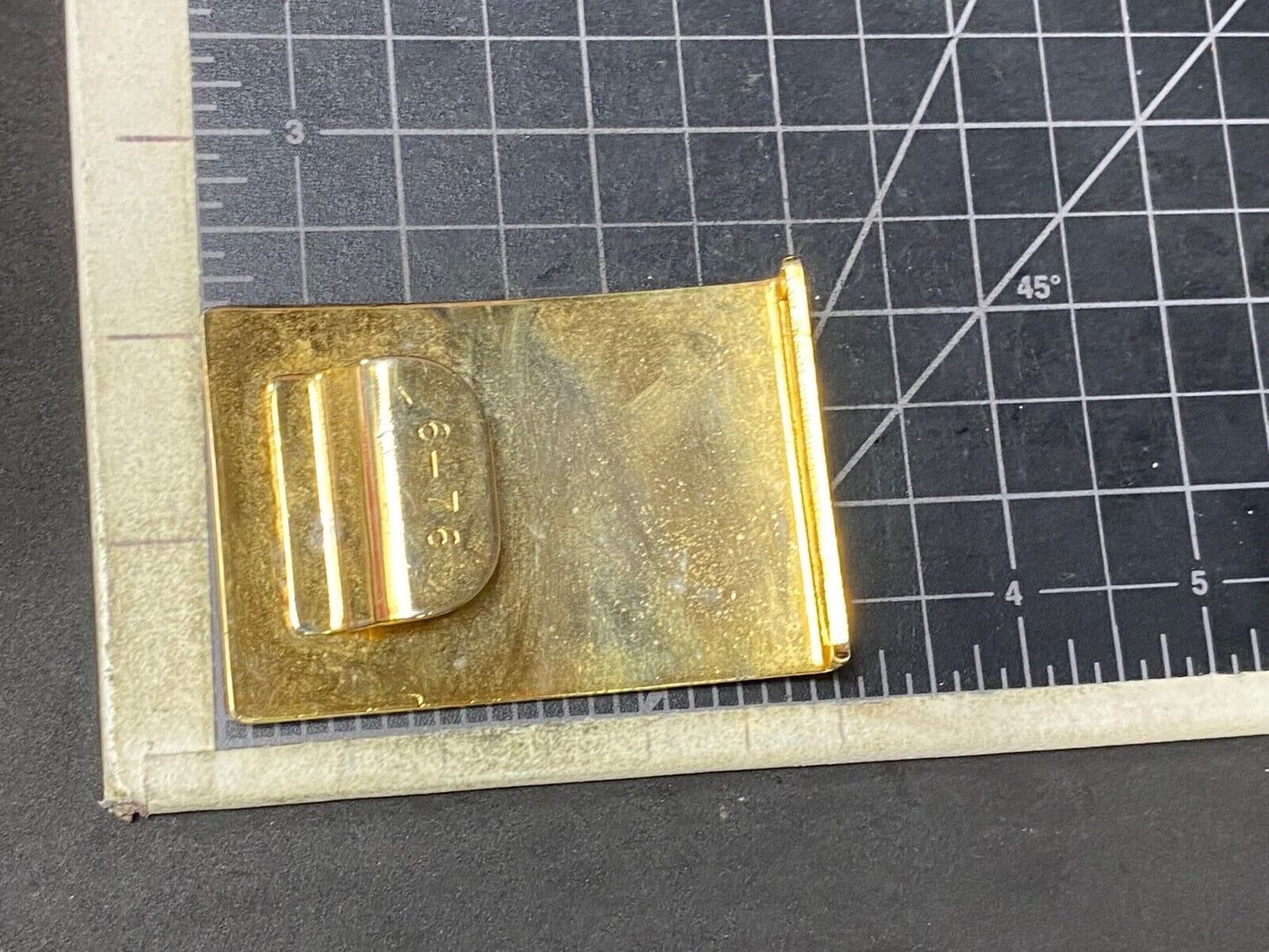 6-76 - USMC US Marines Military Open Face Smooth brass belt buckle