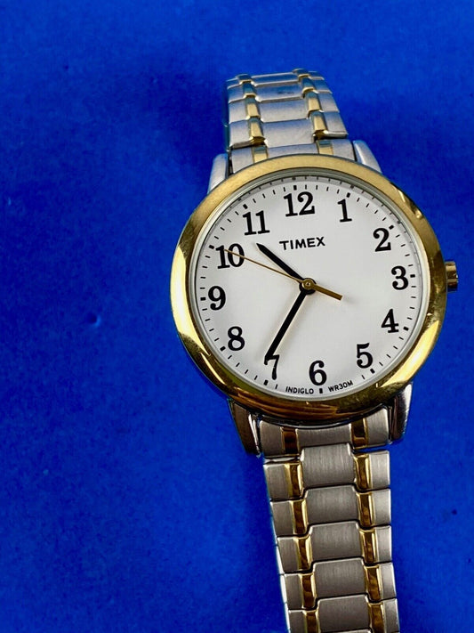  Timex unisex Indeglo watch fresh battery. Silver gold color link band 