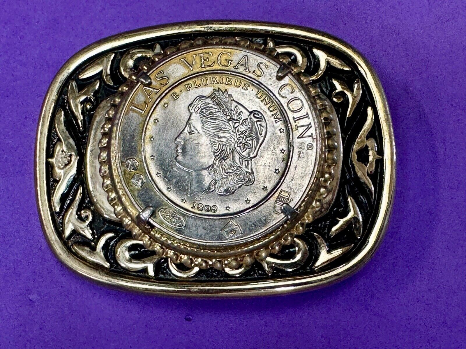 VINTAGE CASINO SOUVENIR LAS VEGAS NEVADA DOLLAR FAUX 1878 COIN METAL BELT BUCKLE