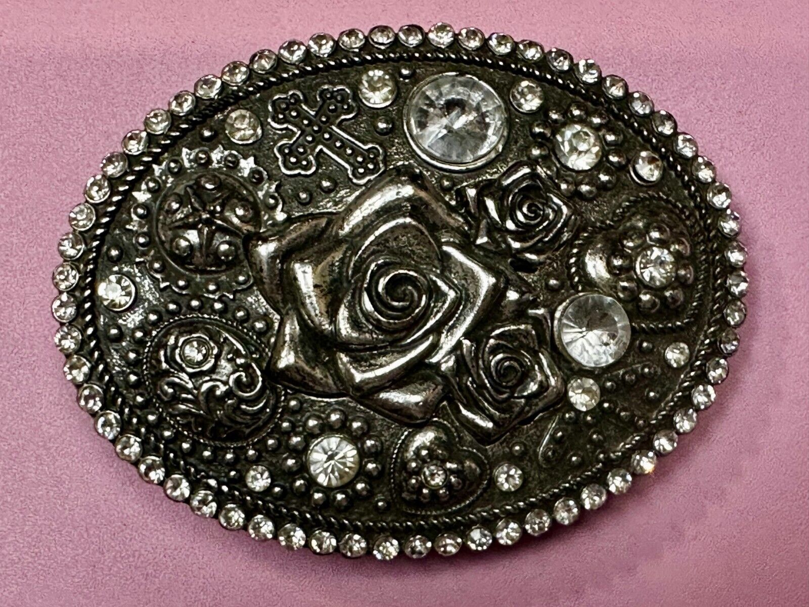 Unique Rose Flower With Rhinestone Accents And Boarder Beautiful Belt Buckle
