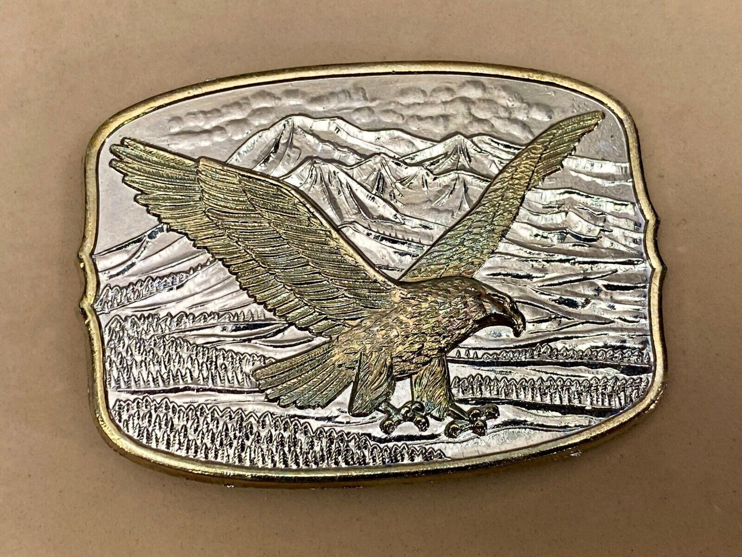 American Eagle Flying Hunting Diving Against Mountains Metal Belt Buckle 