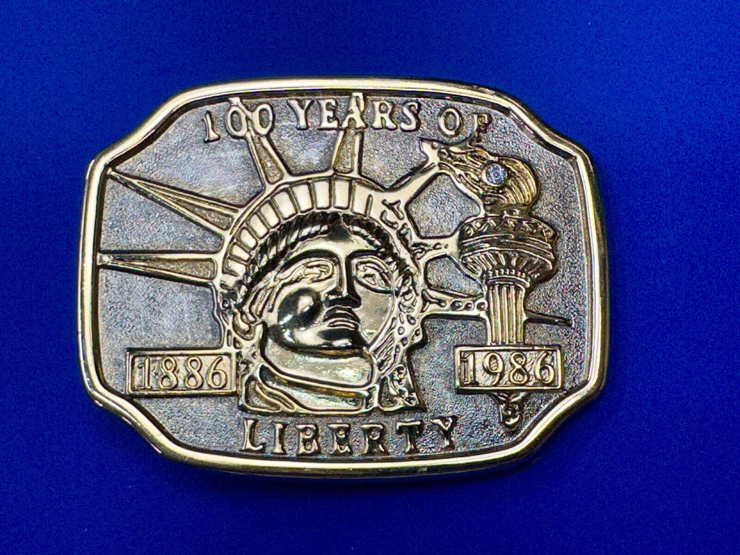 100 Years of Liberty  - NYC statue of Lady Liberty Souvenir Vintage belt buckle