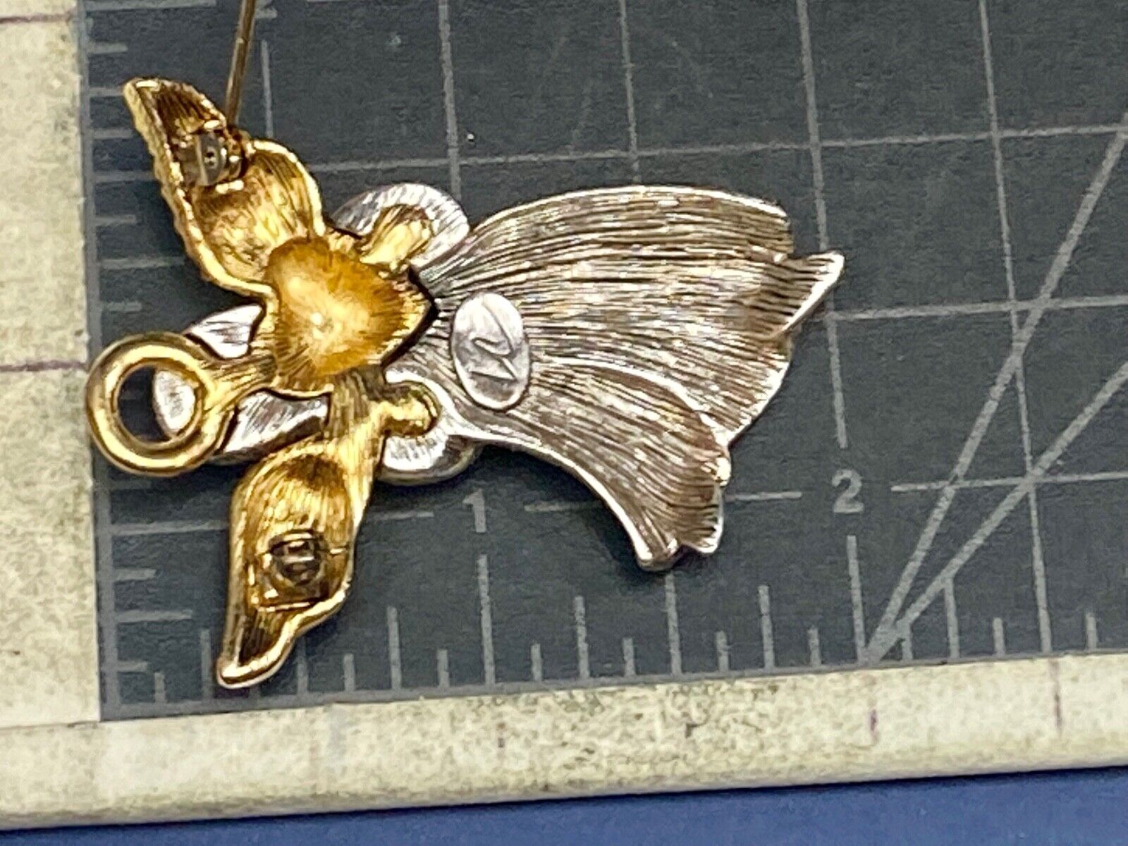 Angel Holding Heart Vintage Brooch Pin Gold & Silver Tone Lc Liz Claiborne 