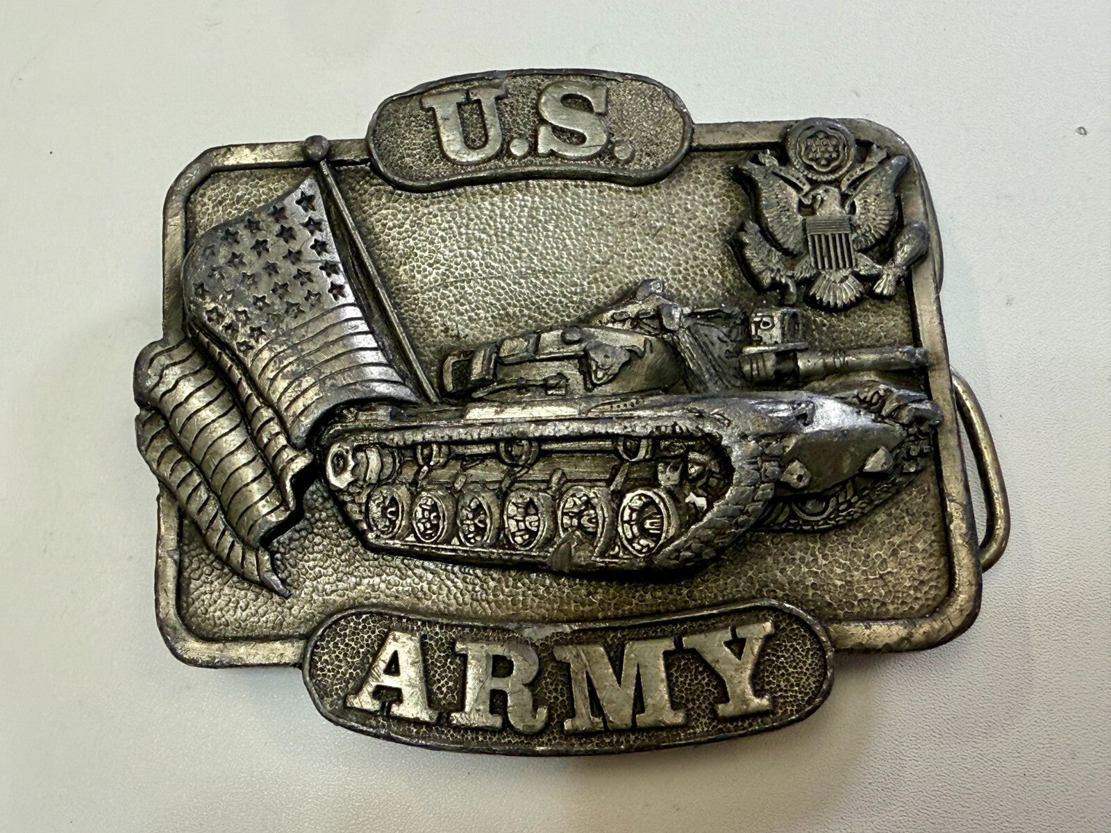 Bergamot U.S. Army K-132 Tank Flag Vtg. 1982 United States Military Belt Buckle
