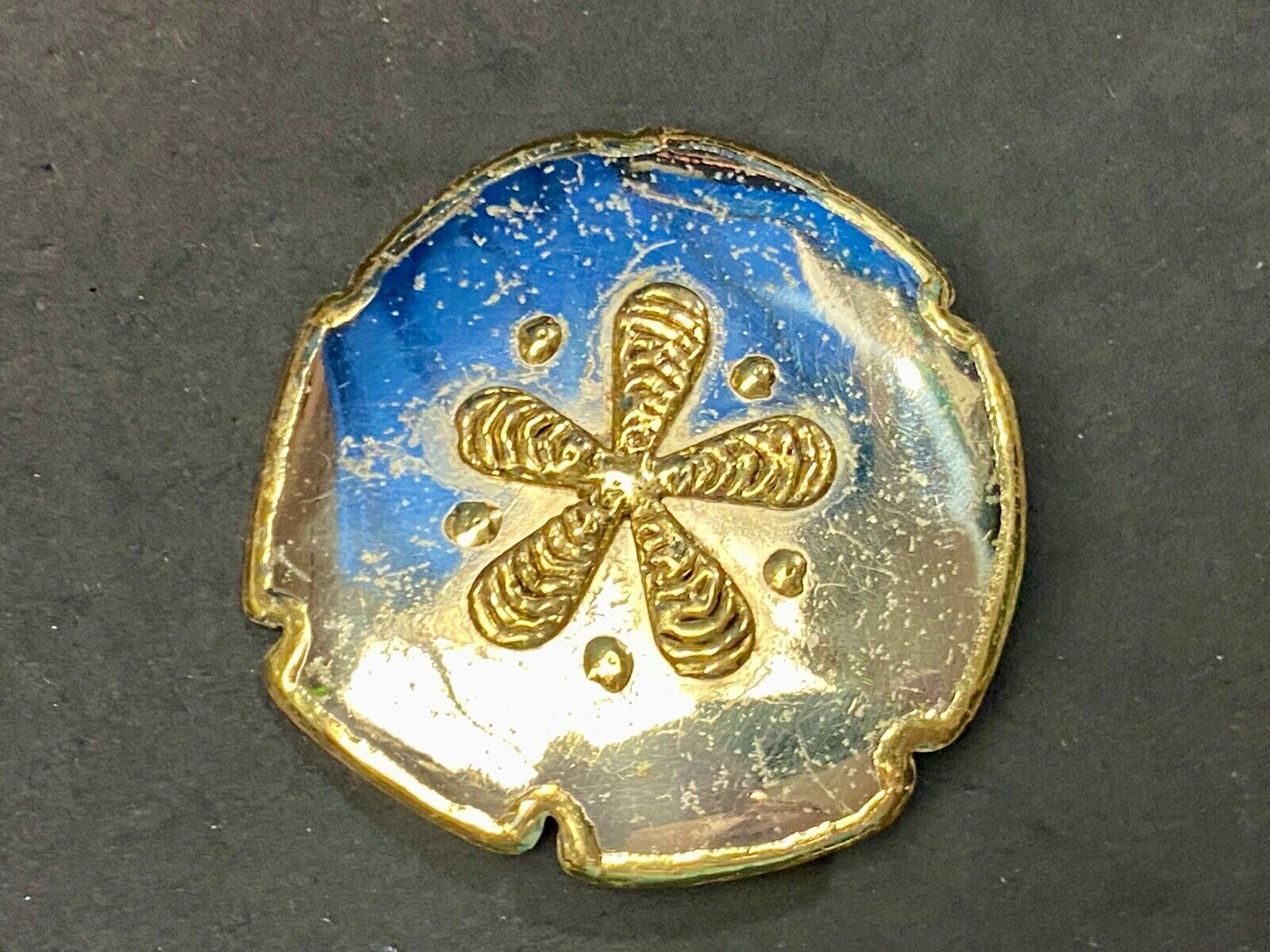 Vintage India inspired round dotted star horse abstract outlined belt buckle 