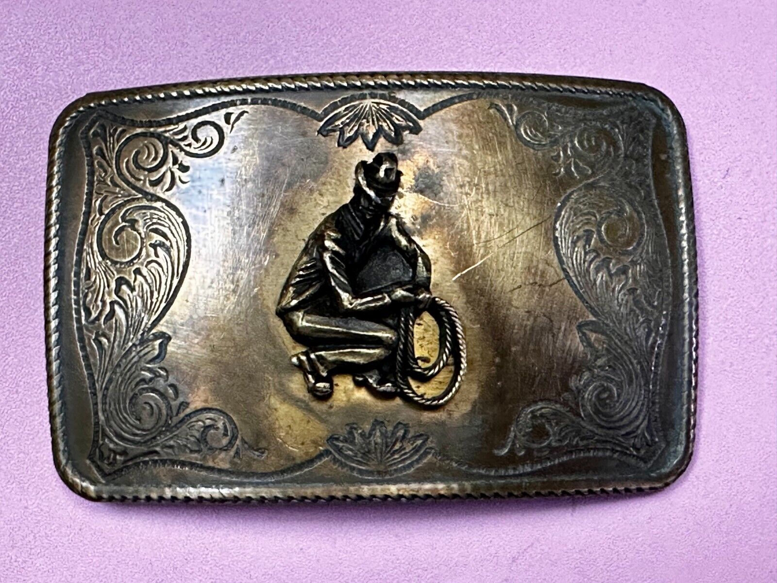 Vintage Cowboy Kneeling With Rodeo Lasso Rope Western Belt Buckle