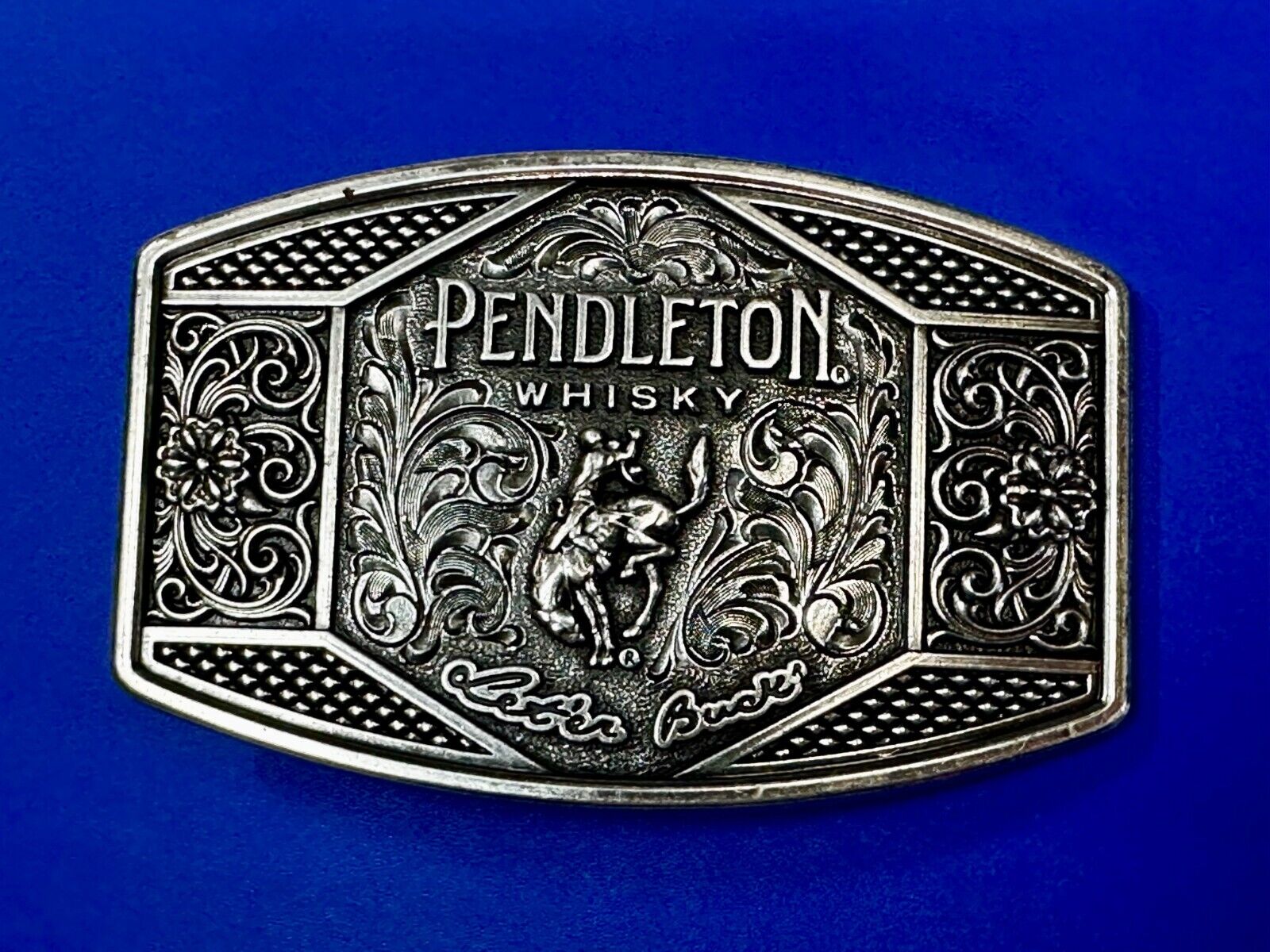 2022 Pendleton Whiskey Let'er Buck Rodeo Cowboy Montana Silversmiths Belt Buckle