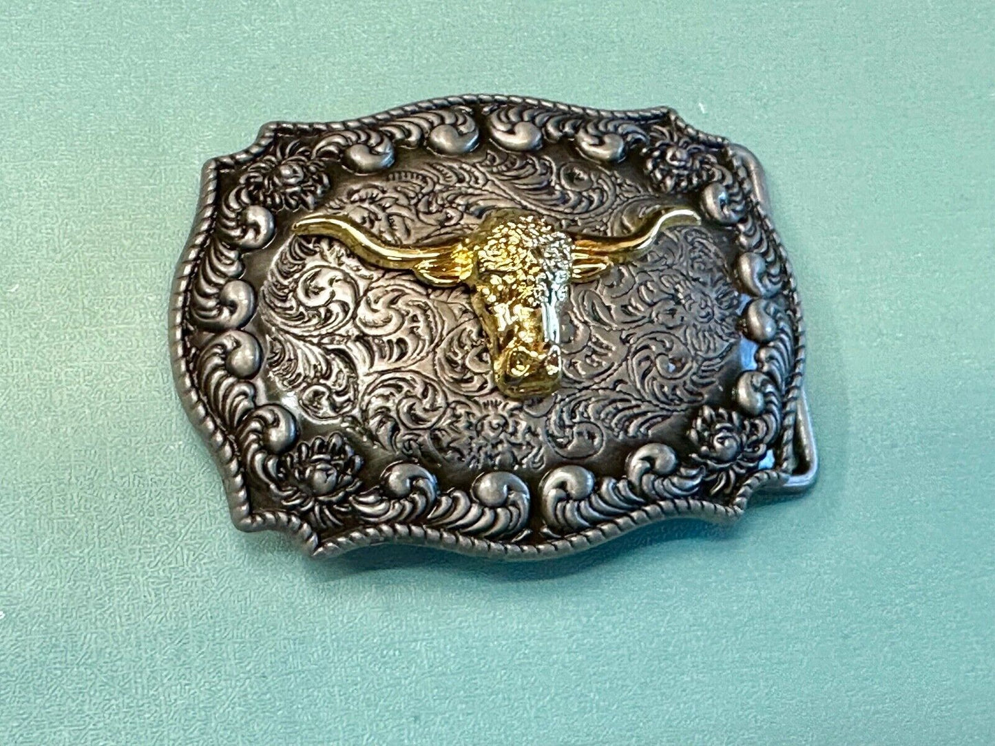 Two tone Ornate LONGHORN SKULL western belt buckle