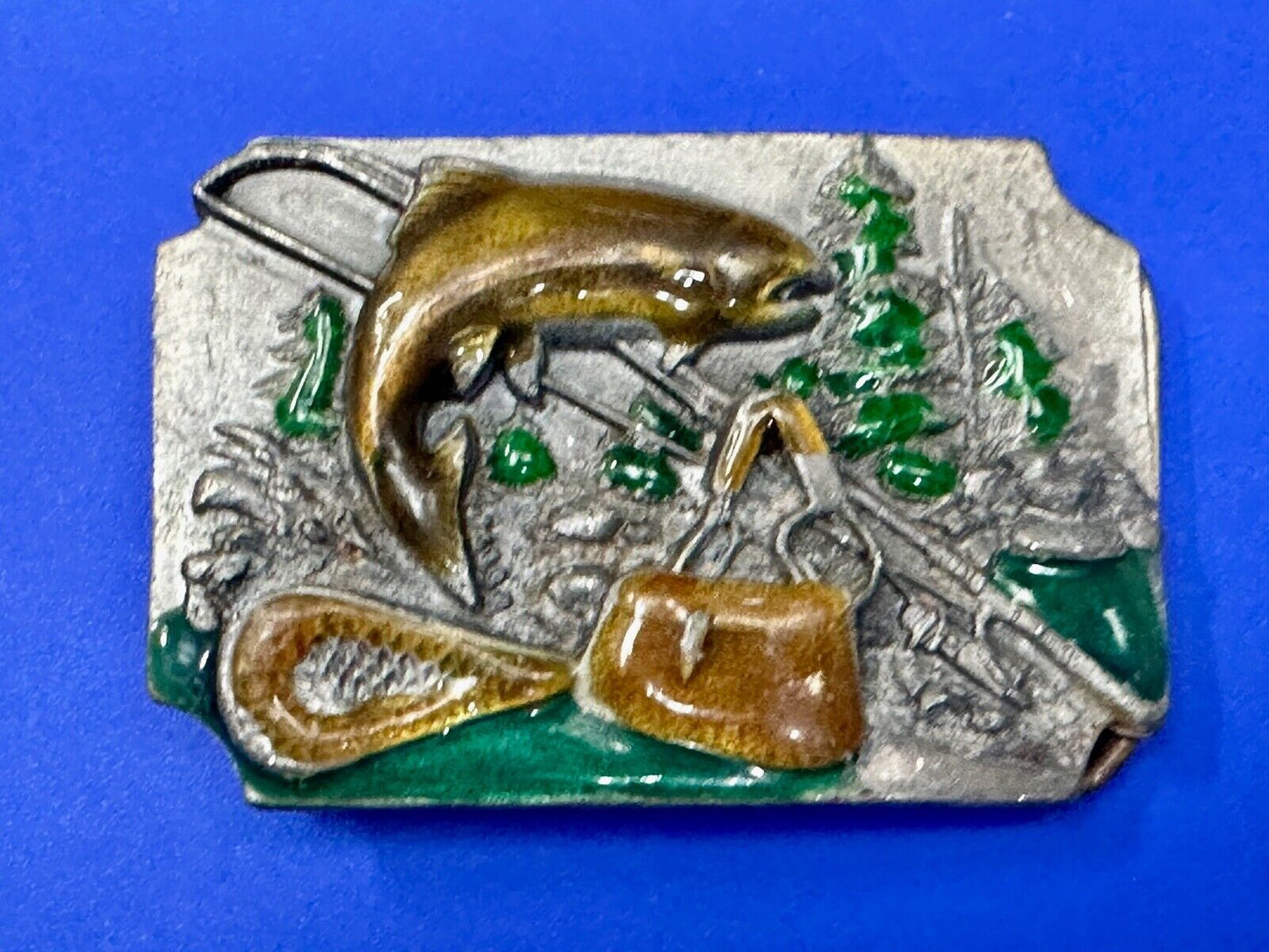 A bad day fishing is Better than a good day of working Vtg. Siskiyou Belt Buckle