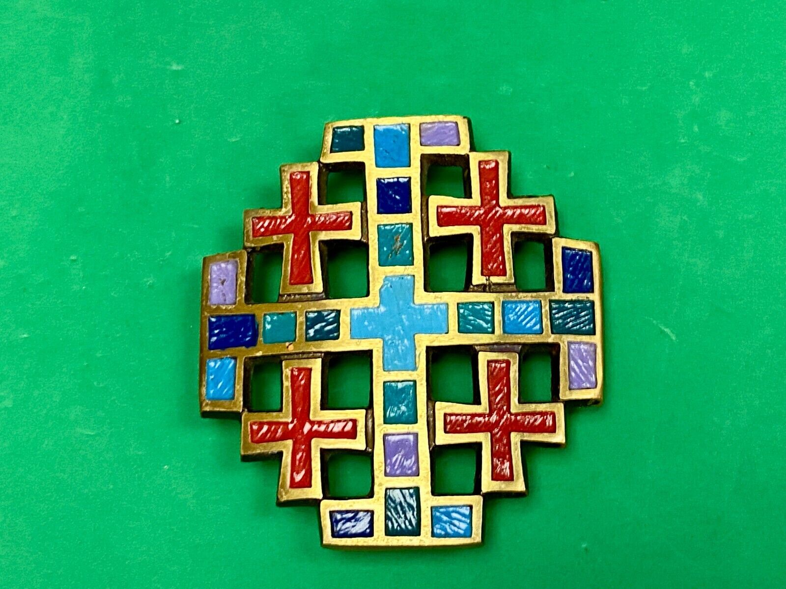 1969 Terra Sancta Guild Beautiful Cross Pattern Collectors Belt Buckle Israel