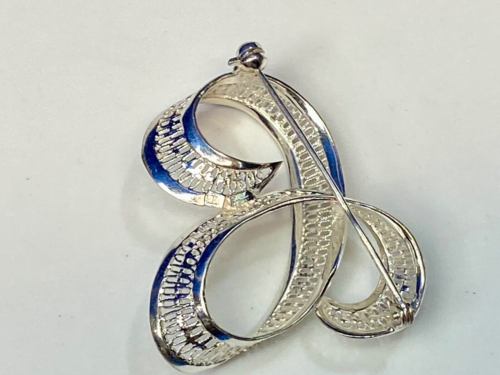Vintage Filigree Ribbon Swirl Sterling Silver 925 Brooch Pin Signed EB