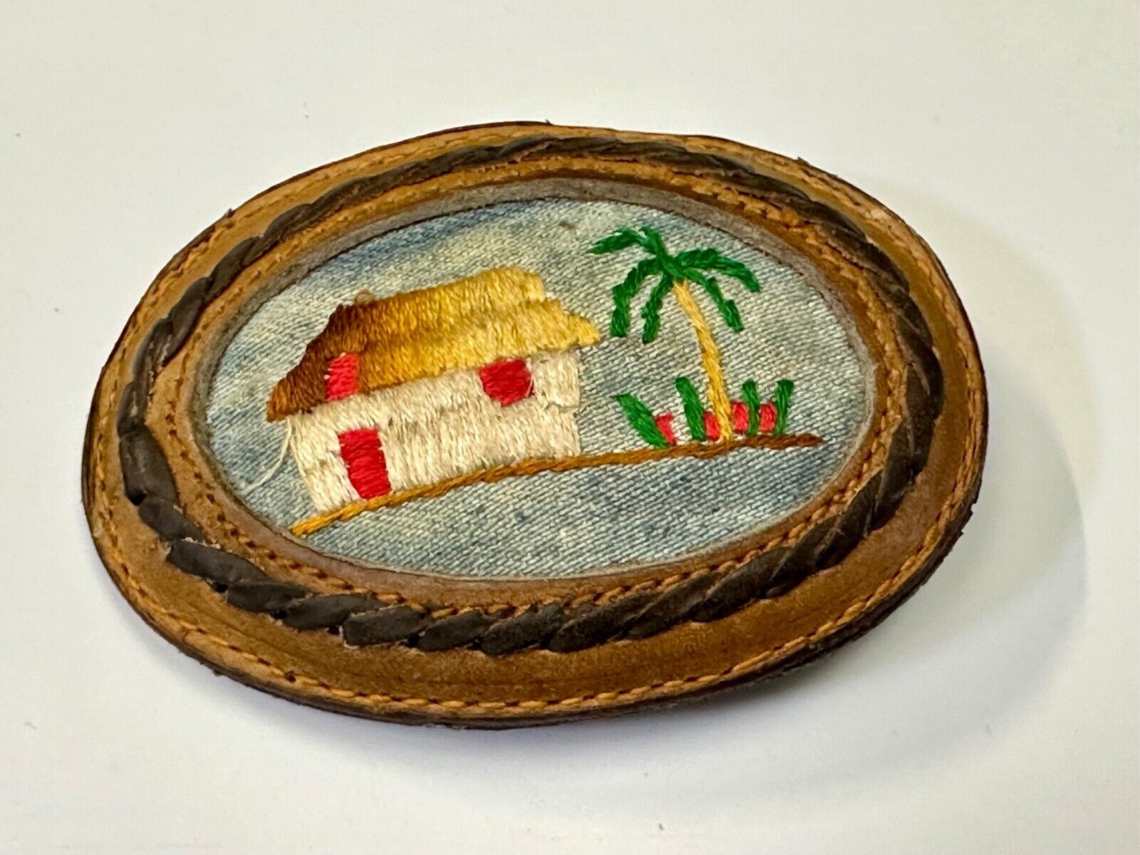 tropical vacation beach scene - QUALITY mixed leather oval belt buckle