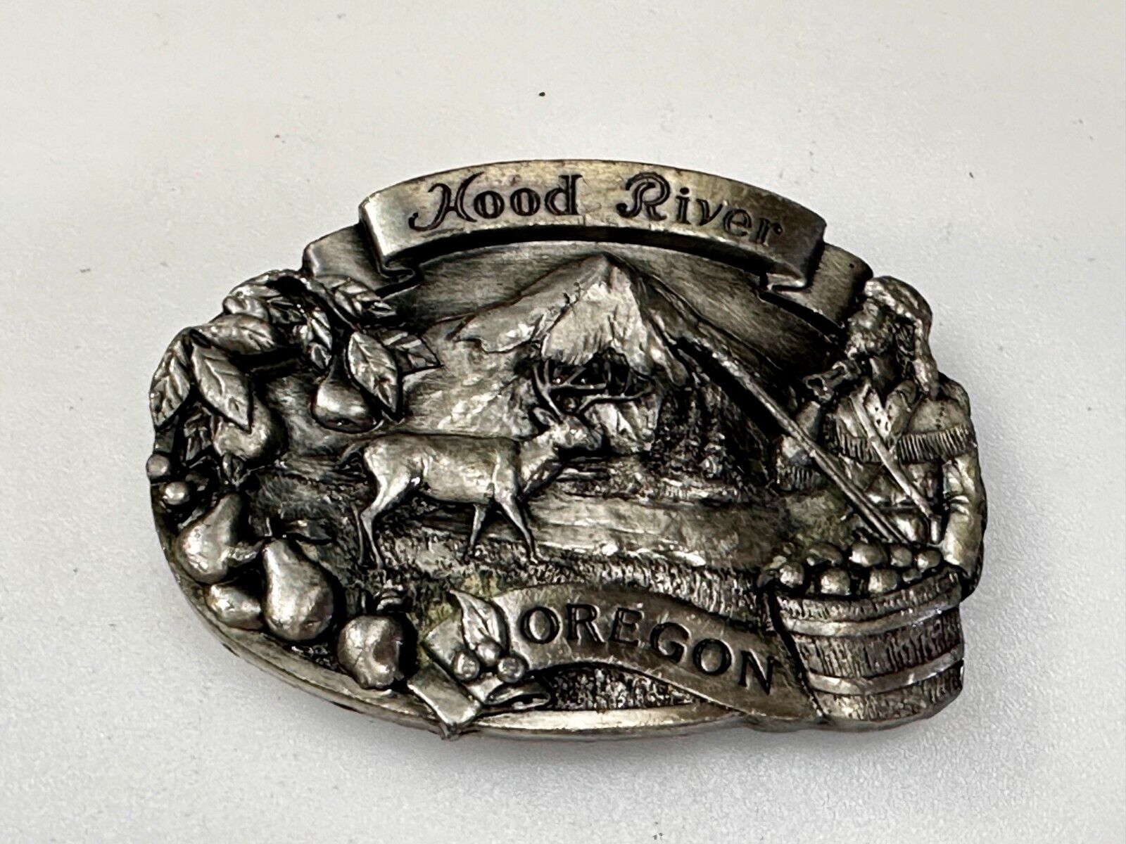 Majestic Mt. Hood River Valley Oregon Scenery Vtg 1981 Commemorative Belt Buckle