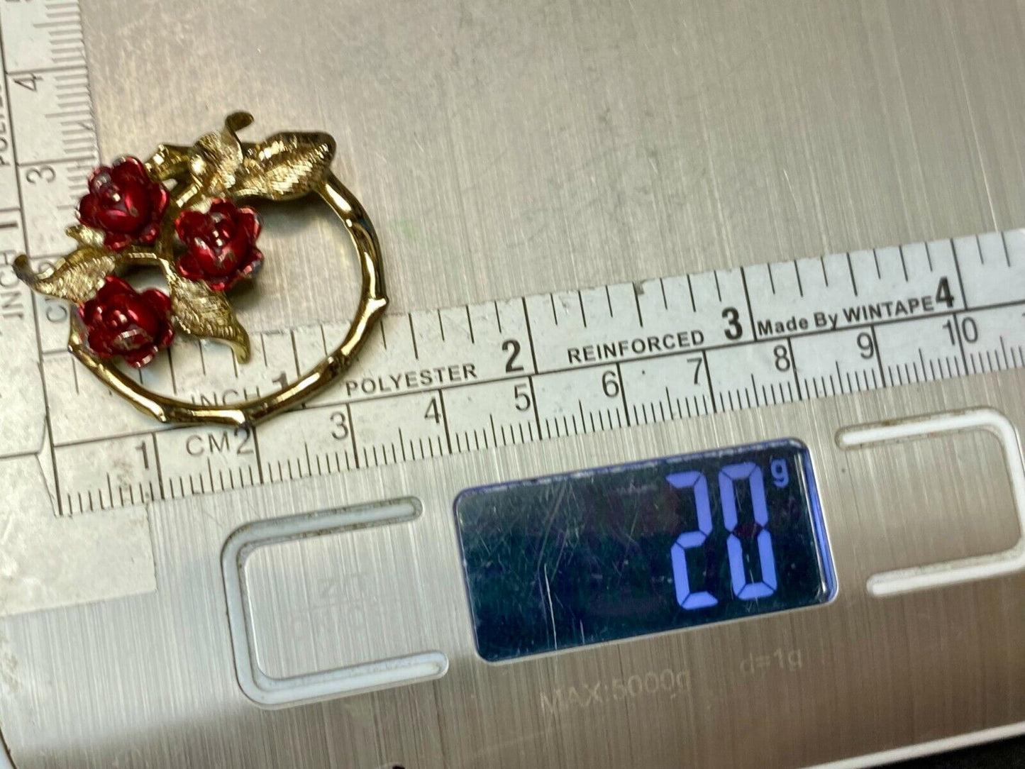 Vintage Gerry's Gold Tone Red Enamel Figural Round Rose Flower Brooch Pin
