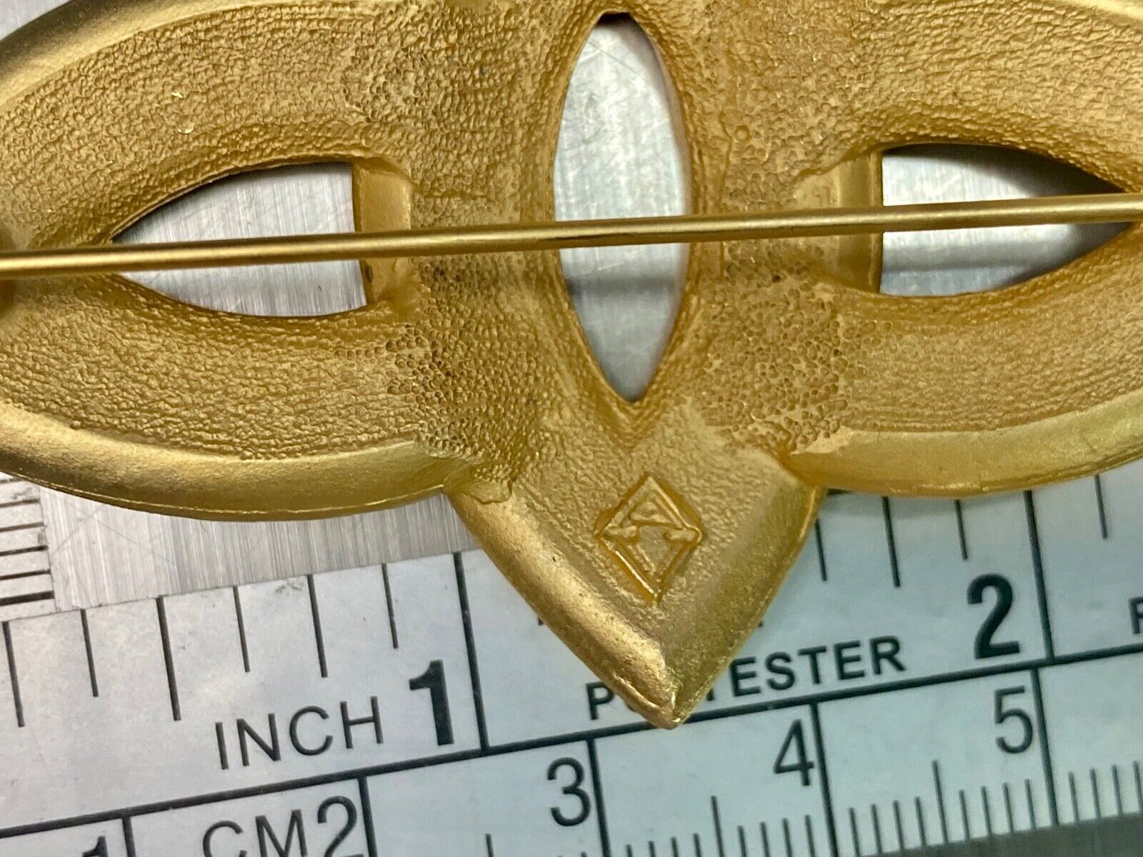 Unique Abstract Gold Tone Brooch Pin - See Hallmark / Makers Mark!