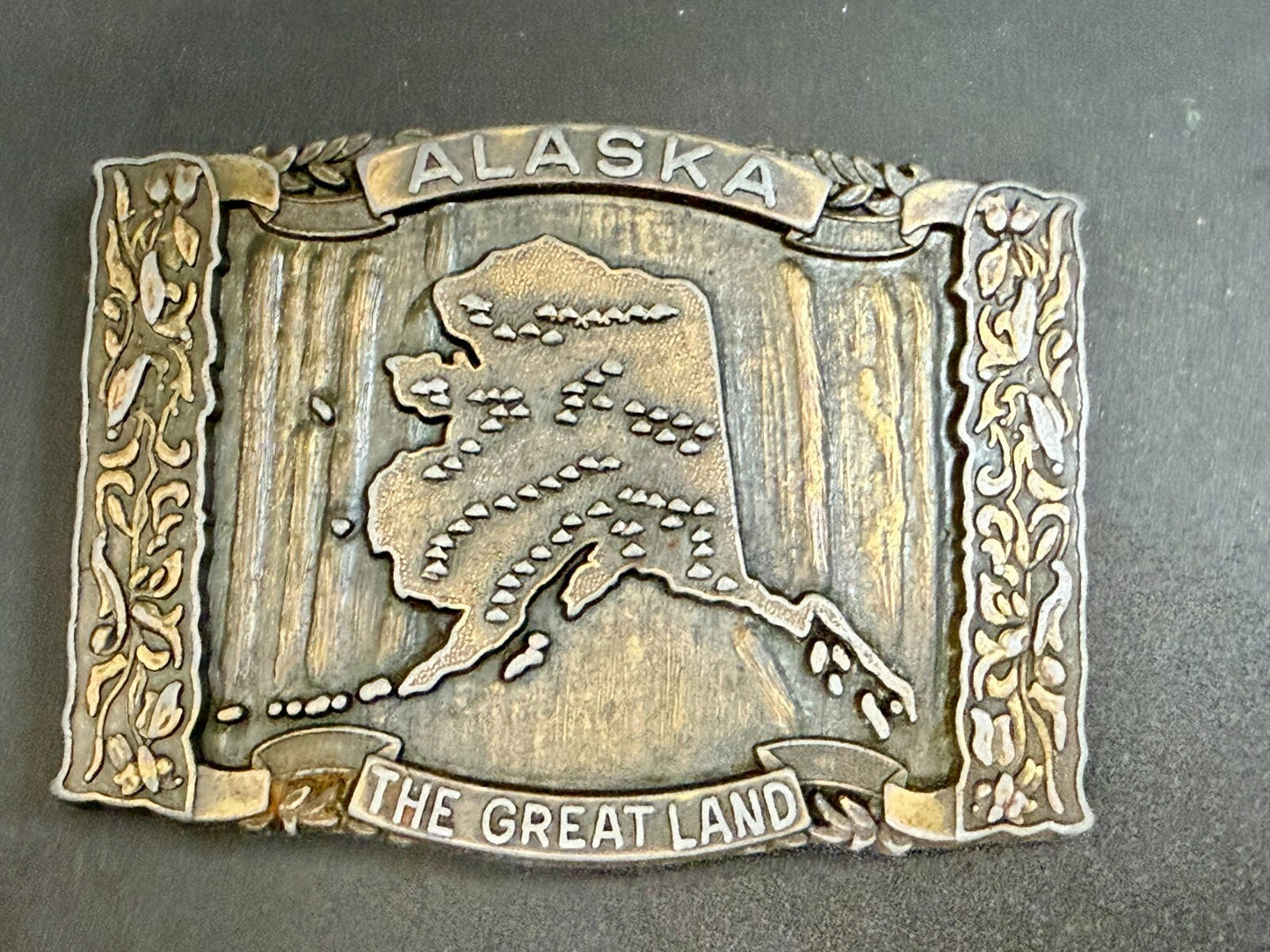 ALASKA The Great Land Vintage State Commemorative Brass Tone Vintage Belt Buckle