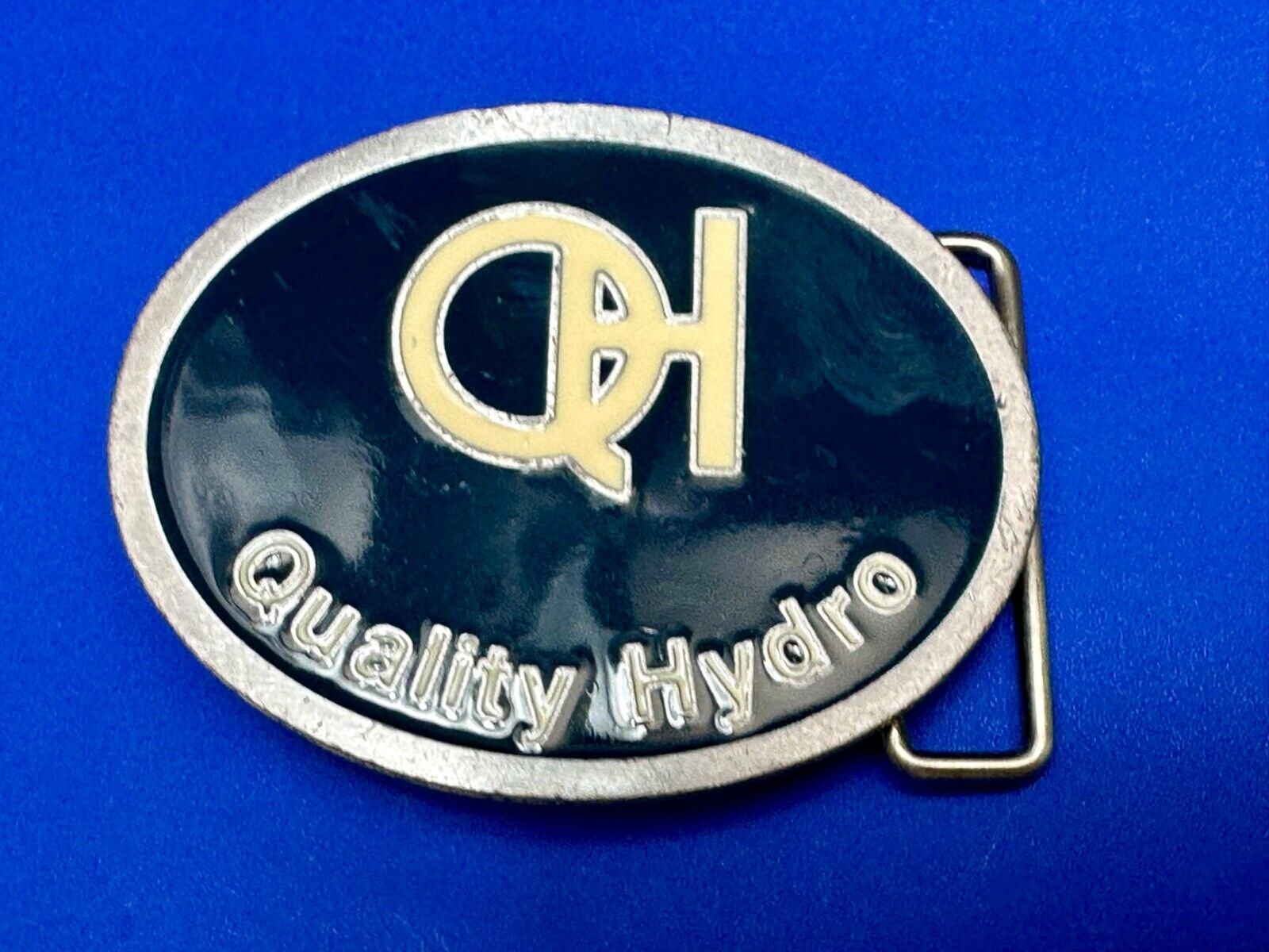 Vintage  QH Quality Hydro Promotional Company Prairie, WI  belt buckle