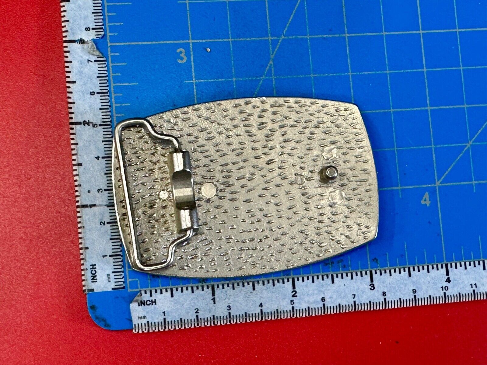 Chinese Dragon pattern symbol on silver tone rhinestone accented belt buckle