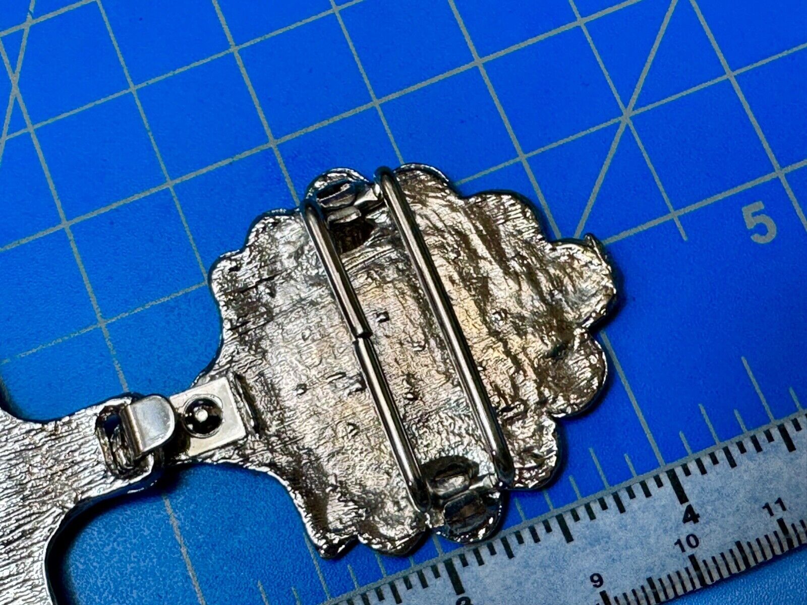 Vintage Abstract leaf shaped Two piece Interlocking silver tone belt buckle