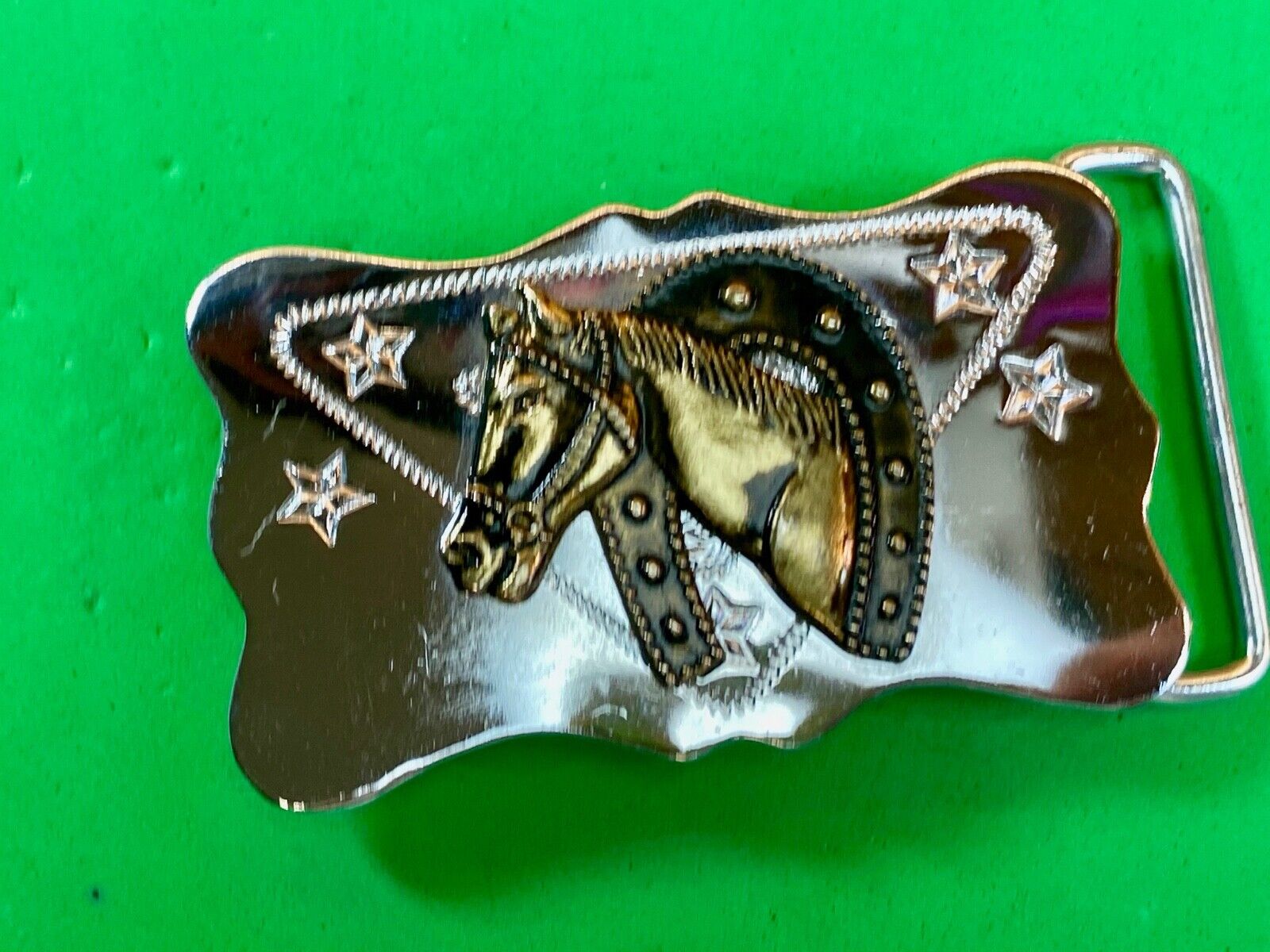 Horse Head Through Lucky Horse Shoe On Mirrored Mixed Metal Belt Buckle 