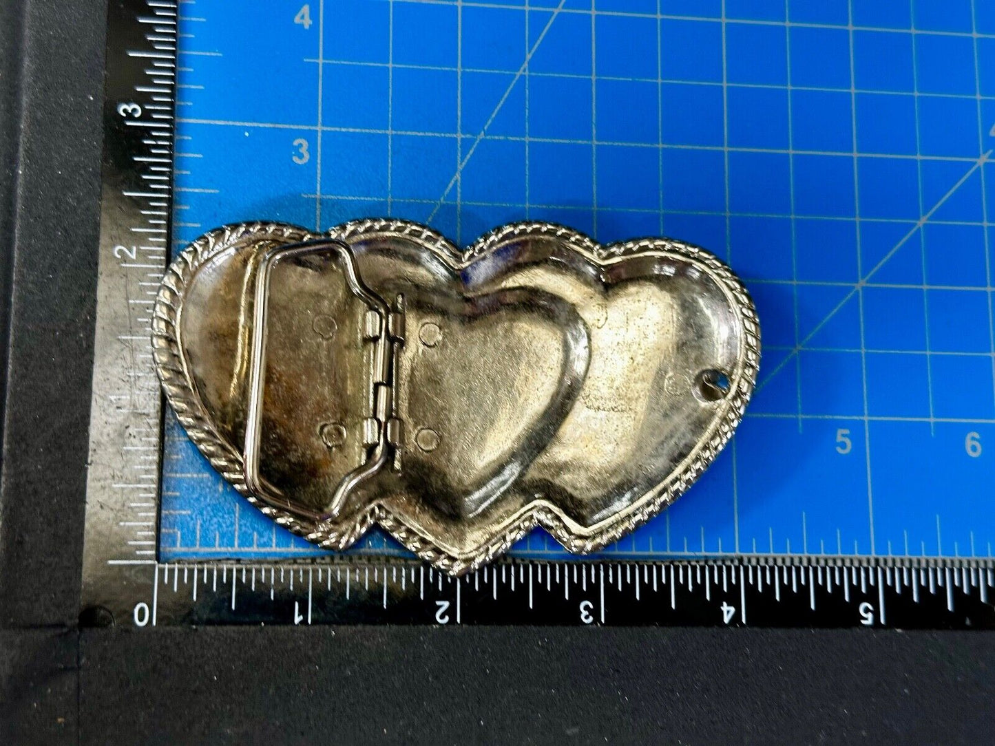 Triple 3 Hearts - Turquoise Colored Accented Or Outlined Three Heart Belt Buckle