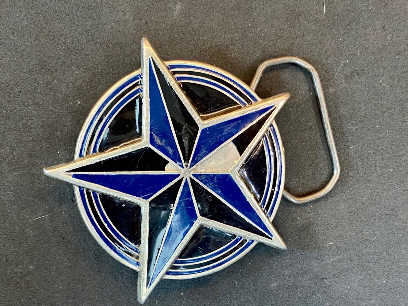 2002 Great American Products Back Star Coming From Round Pewter Belt Buckle