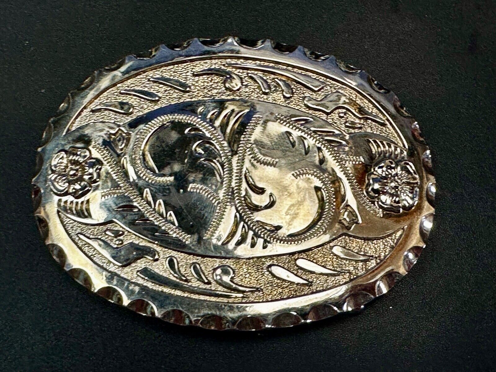 Vintage Lyn-Tone Co Vintage western flower swirl design belt buckle