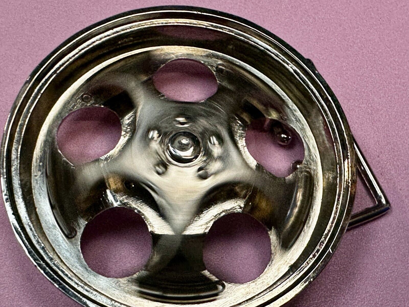 Unique Spinner Car Truck Wheel Rim See Through Silver Tone Round Belt Buckle