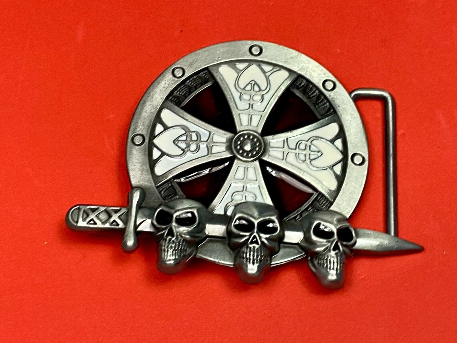 Three skulls through sword with celtic Iron Cross belt buckle