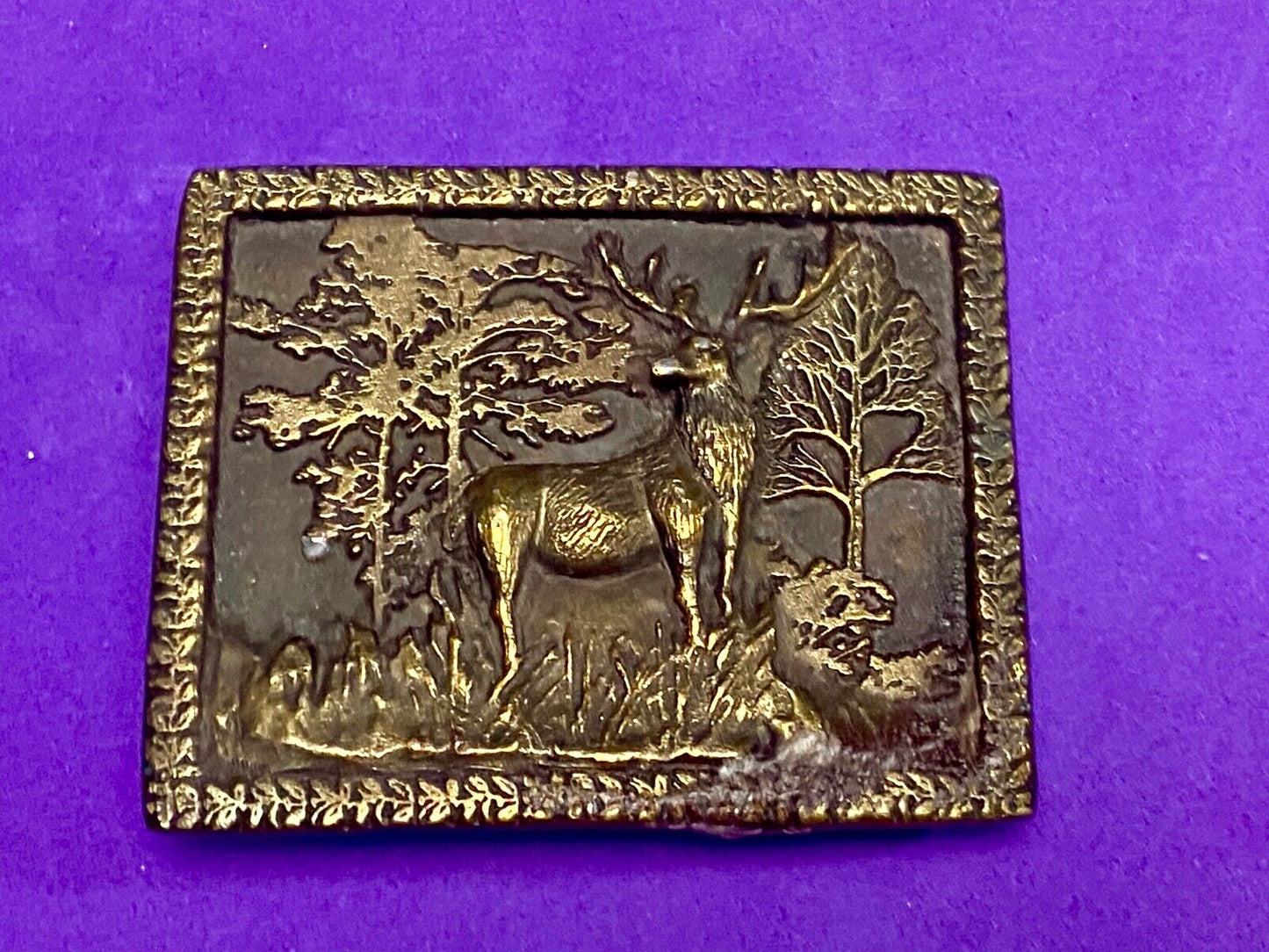 Vintage 1975 ADEZY BELT BUCKLE-DEER AND BUCK IN FOREST SCENE-PEWTER TONE