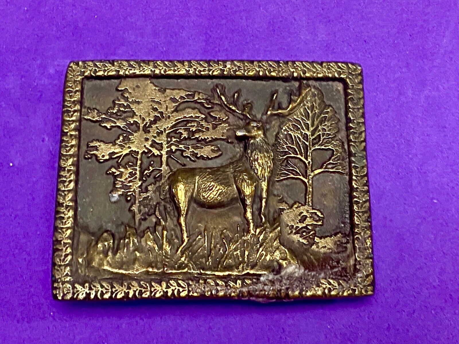 Vintage 1975 ADEZY BELT BUCKLE-DEER AND BUCK IN FOREST SCENE-PEWTER TONE