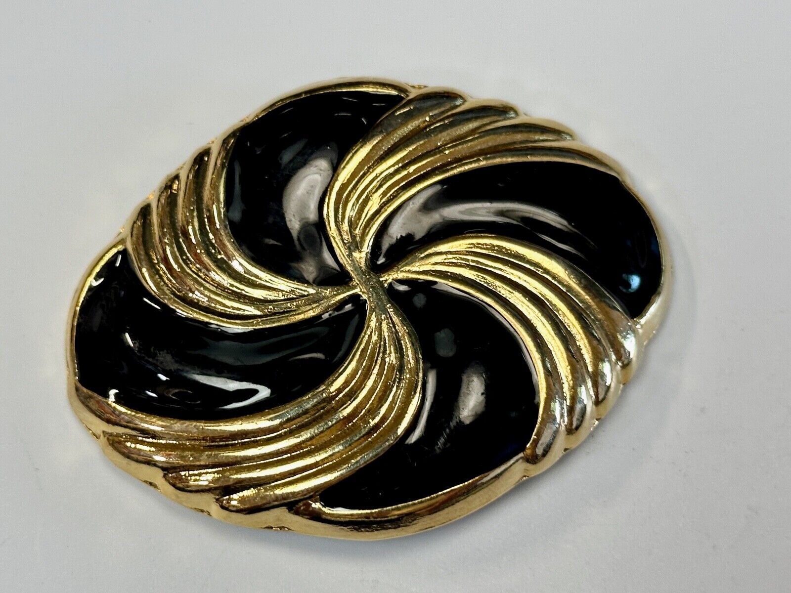 Vintage Day Lor Designer Signed Sash belt buckle Retro Scarf Slide
