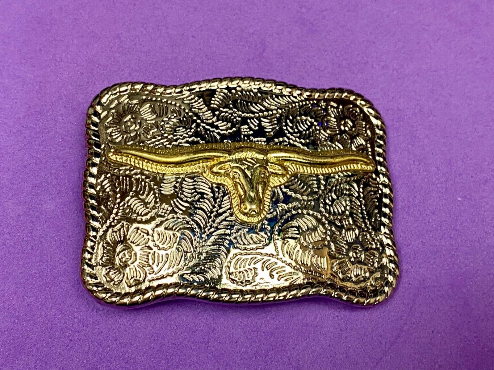 The Texas Longhorn!   Mixed Color / Metal Ornate Western Belt Buckle