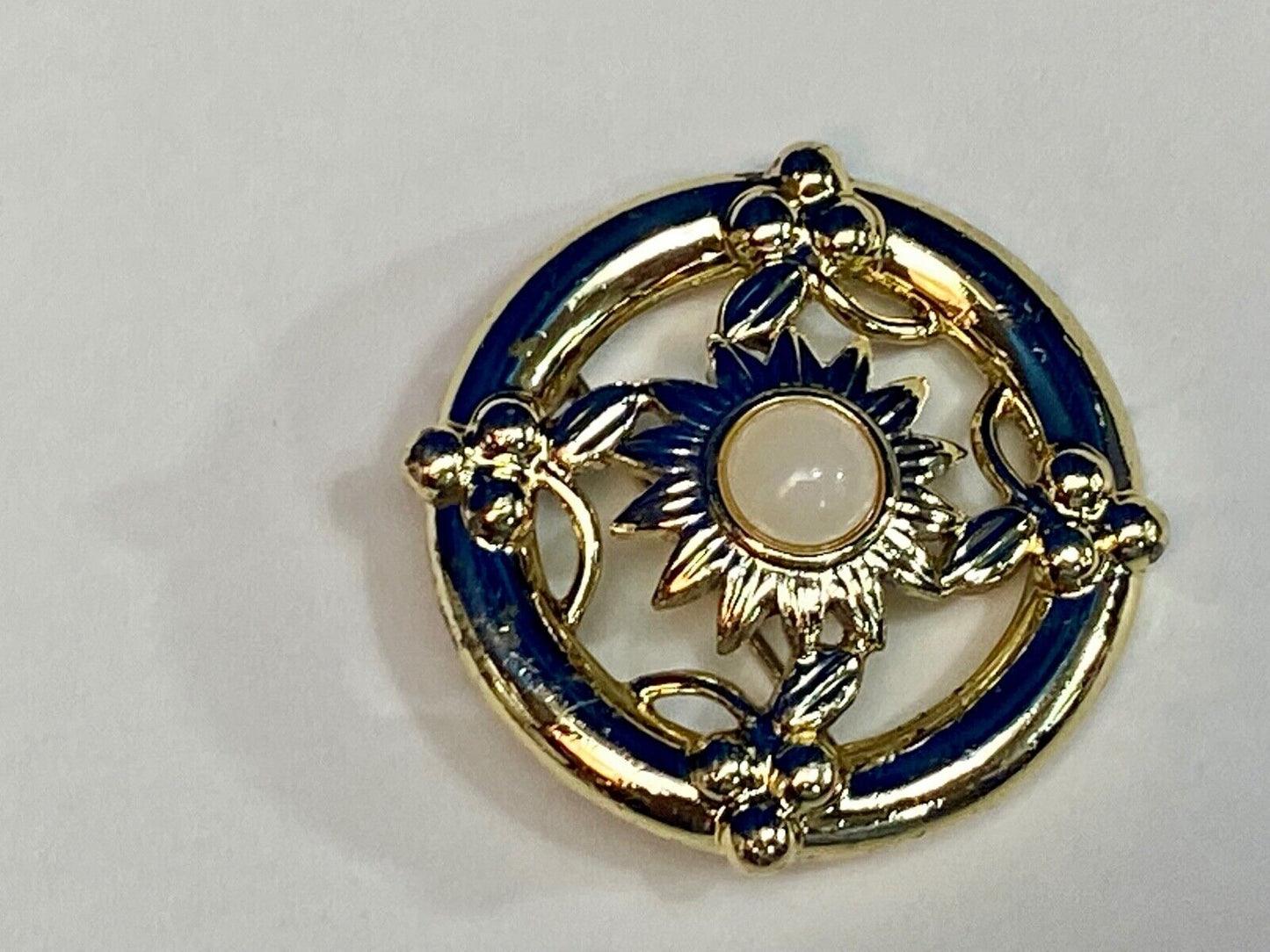 Vintage Danecraft Brooch Pin Round Circular Flower Or Sun W/ Moonstone? Berries