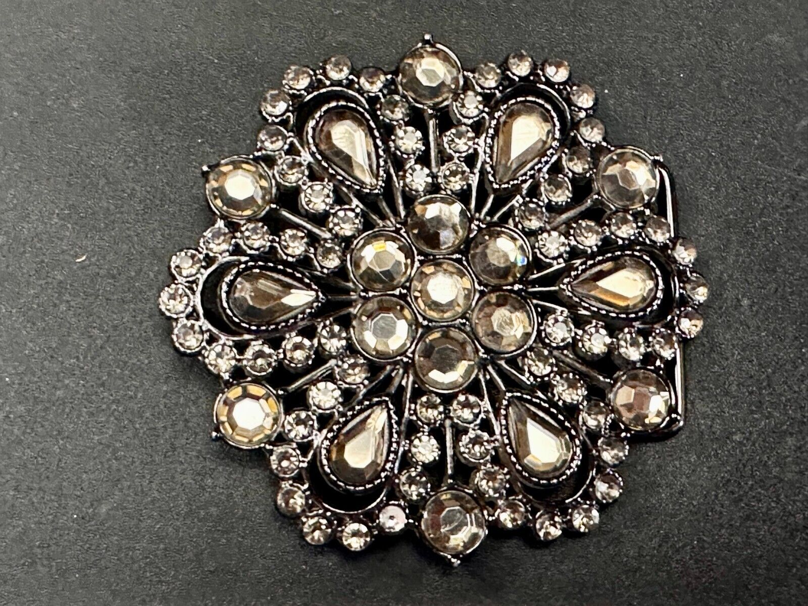 Victorian Style Clear Rhinestone Flower Burst Vintage Silver Tone Belt Buckle