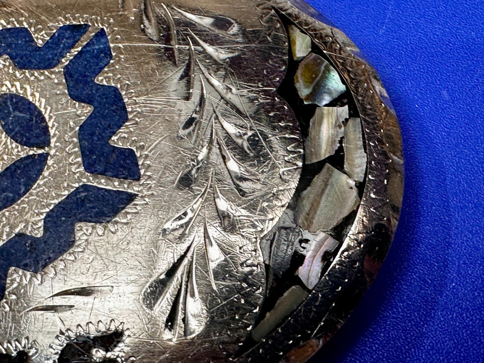 Art Ralls Abalone Shell Chip Inlaid Native American Indian Artisan Belt Buckle