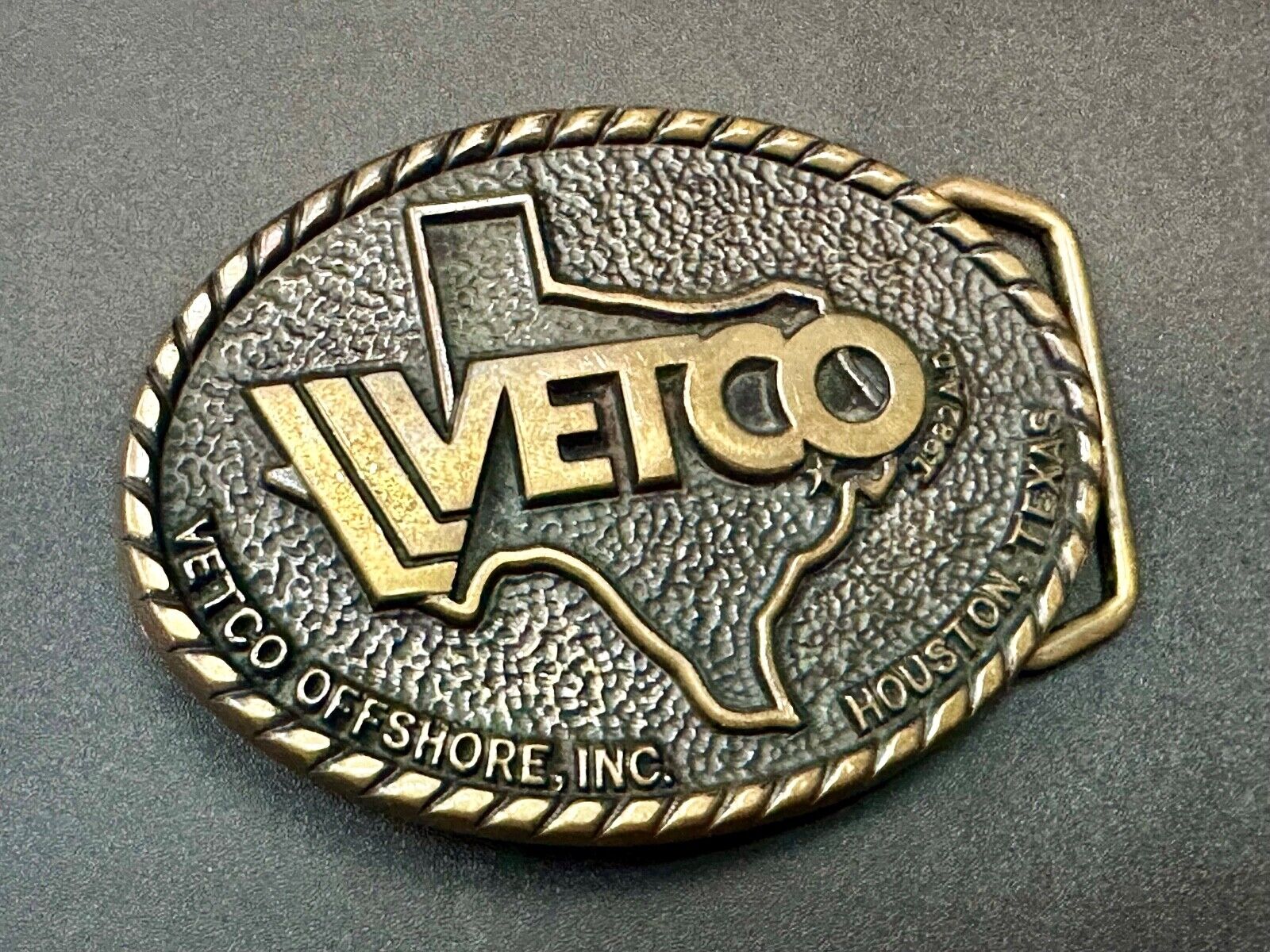 VETCO Houston Texas OffShore Inc animal health Vintage solid brass belt buckle