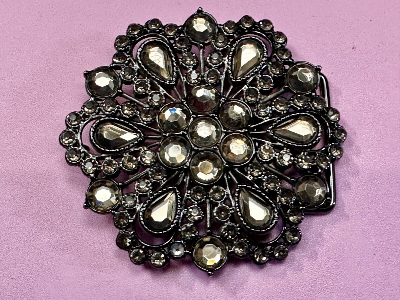 Victorian Style Clear Rhinestone Flower Burst Vintage Silver Tone Belt Buckle